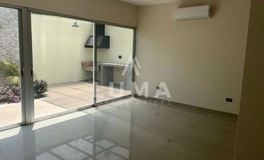 Casa en Renta en Fraccionamiento Bosques