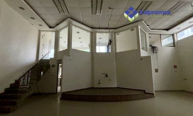 Local comercial en Renta Cumbres Ánimas
