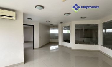 Local comercial en Renta Cumbres Ánimas