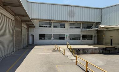 ¡Excelente nave industrial de 4000 m² con ubicación privilegiada!