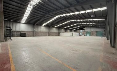 ¡Excelente nave industrial de 4000 m² con ubicación privilegiada!