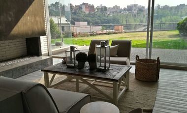 Casa Esquina, excelentes acabados y orientacion