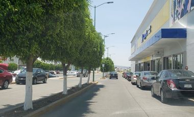 Casa en Fracc Prado, atrás de Plaza Prado Tarímbaro