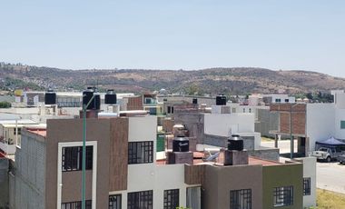 Casa en Fracc Prado, atrás de Plaza Prado Tarímbaro