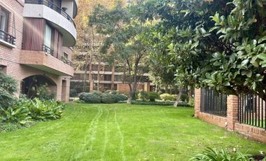 EN ARRIENDO DEPARTAMENTO FULL AMOBLADO FRENTE AL PARQUE ARAUCO