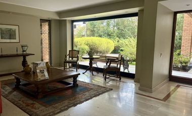 EN ARRIENDO DEPARTAMENTO FULL AMOBLADO FRENTE AL PARQUE ARAUCO