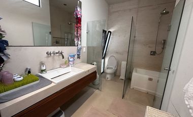 Casa en Venta en Av. Universidad - Puerta del Bosque 9C