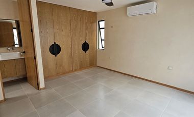 Venta de Casa en Conkal de un piso