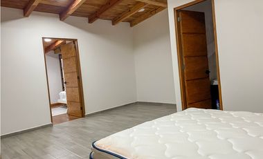 CASA EN RENTA REMODELADA|CLUB DE GOLF AVANDARO|VALLE DE BRAVO