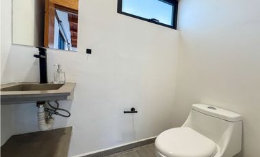 CASA EN RENTA REMODELADA|CLUB DE GOLF AVANDARO|VALLE DE BRAVO