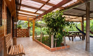 El Tena, Terreno en Venta, 6.8 Hectáreas , Construcción de 150m2