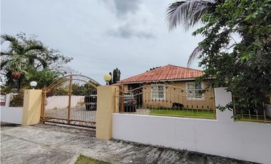 Se Vende Casa en Las Lajas-Chame (DR)