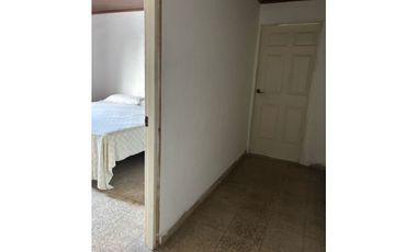 ¡OPORTUNIDAD ÚNICA! CASA REMODELADA EN ALTOS DEL CRISOL