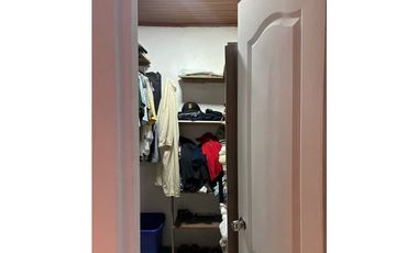 ¡OPORTUNIDAD ÚNICA! CASA REMODELADA EN ALTOS DEL CRISOL