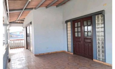 ALQUILO CASA COMERCIAL EN LA CHORRERA PLAZA LIBERTADORES 140MTS