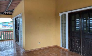 ALQUILO CASA COMERCIAL EN LA CHORRERA PLAZA LIBERTADORES 140MTS