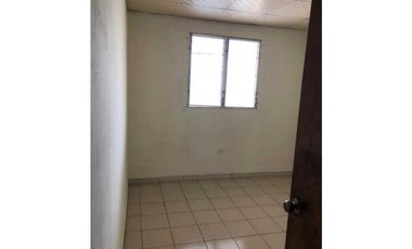 ALQUILO CASA COMERCIAL EN LA CHORRERA PLAZA LIBERTADORES 140MTS