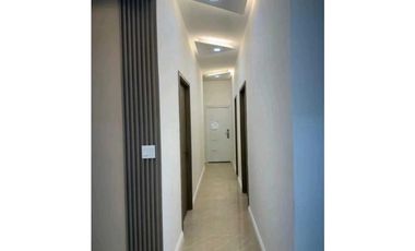 CASA EN ALTOS DE PANAM REMODELADA  AMOBLADA 4REC 4B 275M2