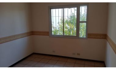 DUPLEX 2 DORMITORIOS Y COCHERA EN ALQUILER - CIUDAD MENDOZA