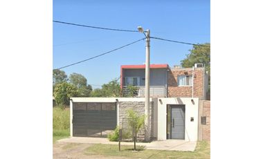Hermosa casa sobre 2 terrenos en la mejor zona de Fontana