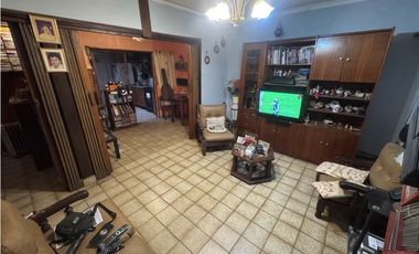 VENTA PH 3 AMB CON LAVADERO Y TERRAZA. CASTAÑARES 5400, V LUGANO. CABA