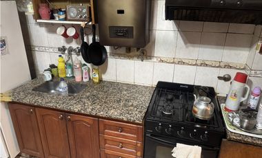 VENTA PH 3 AMB CON LAVADERO Y TERRAZA. CASTAÑARES 5400, V LUGANO. CABA