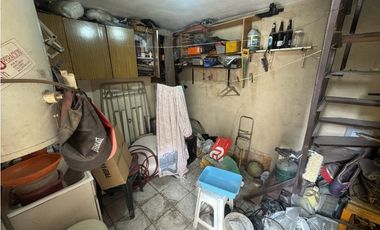 VENTA PH 3 AMB CON LAVADERO Y TERRAZA. CASTAÑARES 5400, V LUGANO. CABA