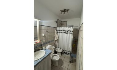 VENTA CASA QUINTA BARRIO HOSTERIA
