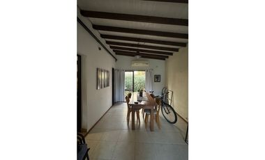 VENTA CASA QUINTA BARRIO HOSTERIA