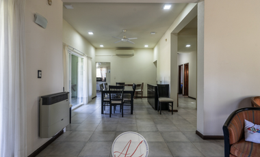 CASA EN COSTA ESMERALDA | DEPORTIVA AL 200