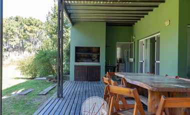 CASA EN COSTA ESMERALDA | DEPORTIVA AL 200