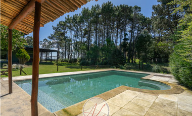 CASA EN COSTA ESMERALDA | DEPORTIVA AL 200