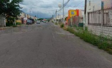 Casa en venta, cómoda y bien distribuida