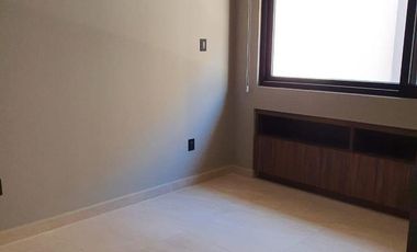 Linda Casa en Renta en Campanario Norte con Roof y Terreno excedente
