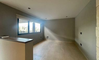 Linda Casa en Renta en Campanario Norte con Roof y Terreno excedente