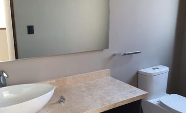 Linda Casa en Renta en Campanario Norte con Roof y Terreno excedente