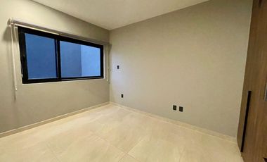 Linda Casa en Renta en Campanario Norte con Roof y Terreno excedente