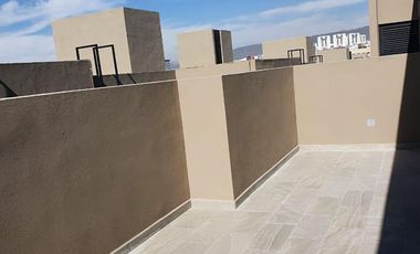Linda Casa en Renta en Campanario Norte con Roof y Terreno excedente