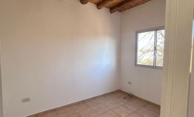 Dúplex en alquiler de 2 dormitorios c/ cochera en Maipú