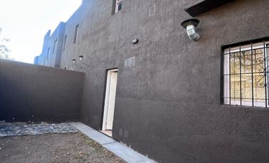 Dúplex en alquiler de 2 dormitorios c/ cochera en Maipú