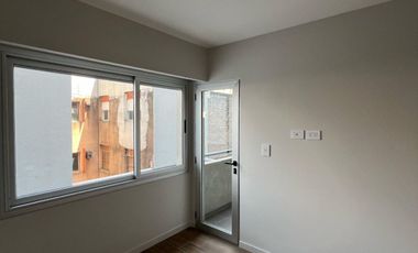 Departamento en venta de 2 dormitorios c/ cochera en Nuestra señora de Lourdes