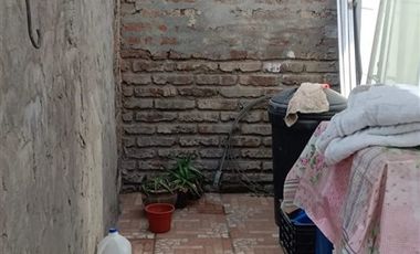 Casa en Venta en Santa Rosa paradero 22 y 1/2 una cuadra hacia cordillera. frente a Capilla Los Misioneros