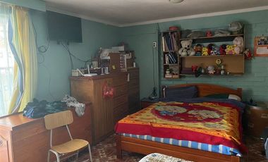 Casa en Venta en Santa Rosa paradero 22 y 1/2 una cuadra hacia cordillera. frente a Capilla Los Misioneros