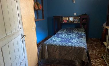 Casa en Venta en Santa Rosa paradero 22 y 1/2 una cuadra hacia cordillera. frente a Capilla Los Misioneros