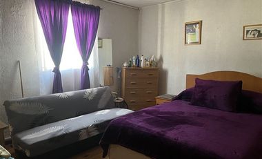 Casa en Venta en Propiedad Gran Terreno con Tres propiedades, Recoleta