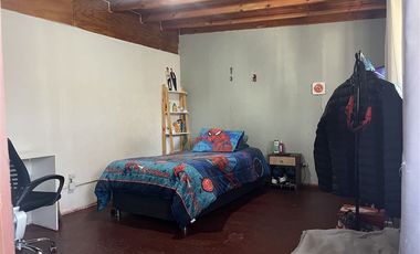 Casa en Venta en Propiedad Gran Terreno con Tres propiedades, Recoleta