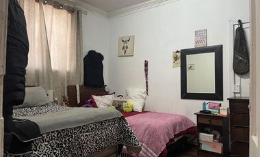 Casa en Venta en Propiedad Gran Terreno con Tres propiedades, Recoleta