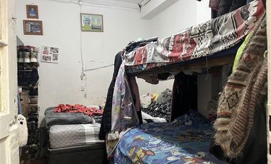 Casa en Venta en Propiedad Gran Terreno con Tres propiedades, Recoleta