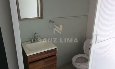 Residencial Santa Maria: Casa en venta con jardín, jacuzzi y terraza.