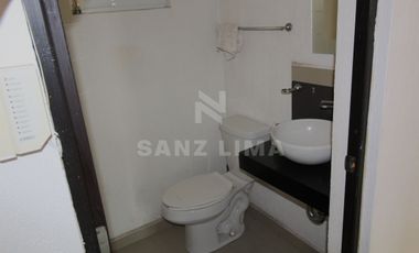 Residencial Santa Maria: Casa en venta con jardín, jacuzzi y terraza.